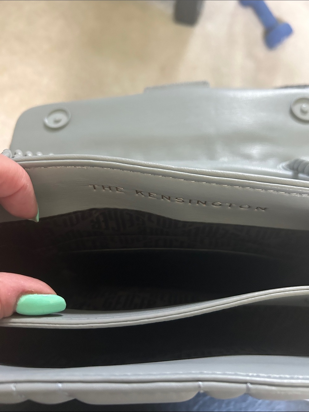 Kurt Geiger soft gray chain shoulder bag - Picture 4 of 4